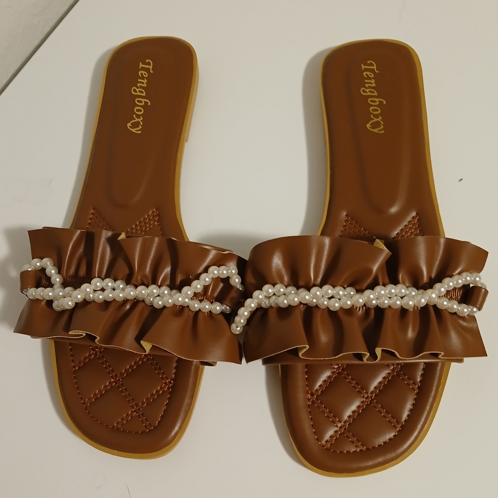 Brown Ruffle & Pearl Open‎ Toed Sandals